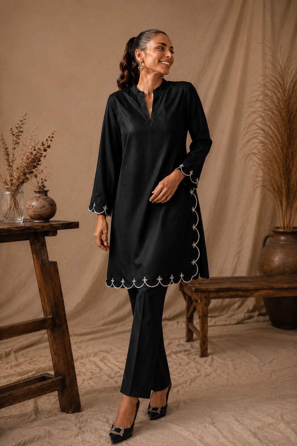 Noir Scallop Kurti