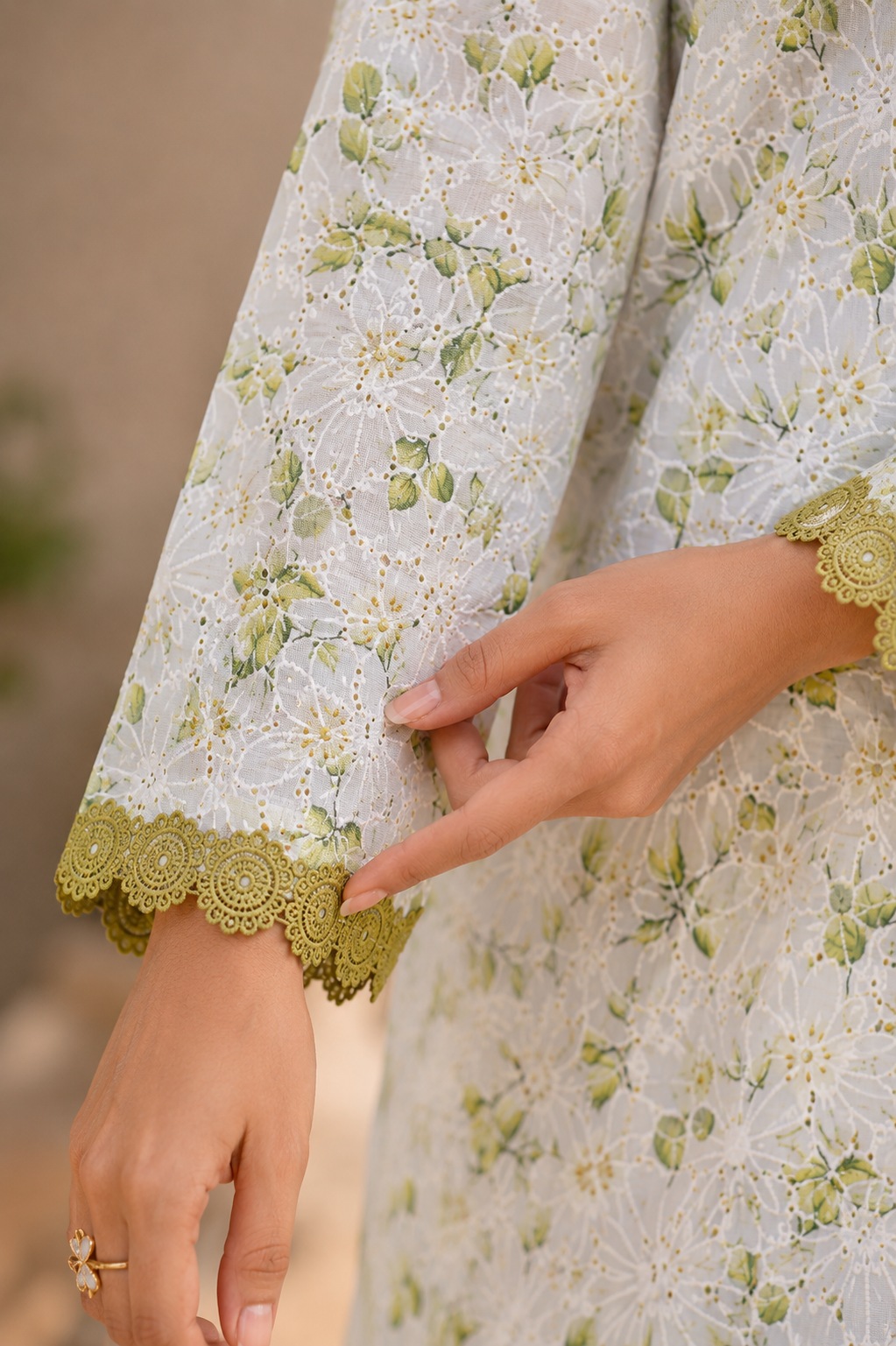 Olive Noor – Chikankari Kurti
